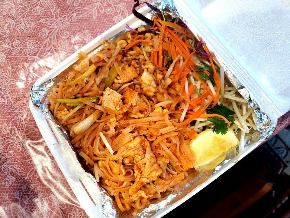 Pad Thai with Chicken